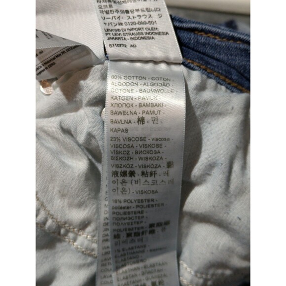 Levi's women's mid length jean shorts Size 31 rolled cuff distressed 4" length - Picture 9 of 9